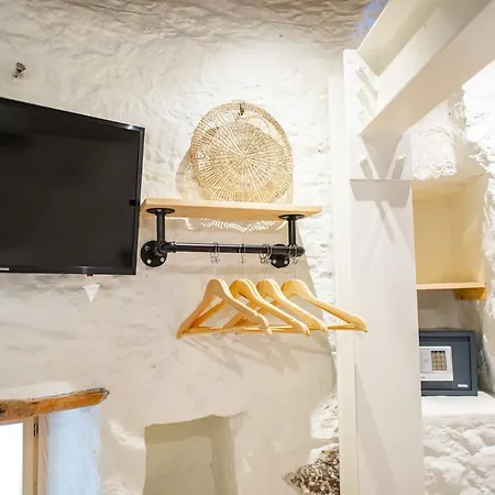 Traditional Windmill Feriehus Lambi (Kos)