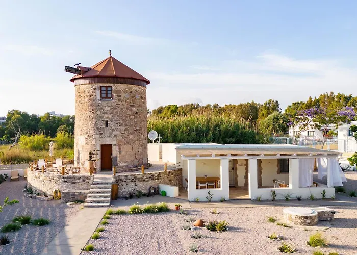 Traditional Windmill بيت للعطل