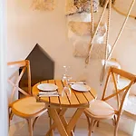 Traditional Windmill - 50m From The Sea Holiday home *